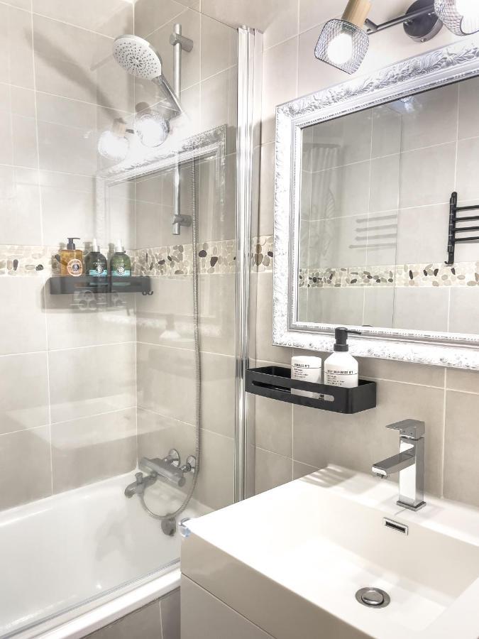 Appartement Lumineux 1 Chambre Hypercentre Place St Jean Valence  Esterno foto