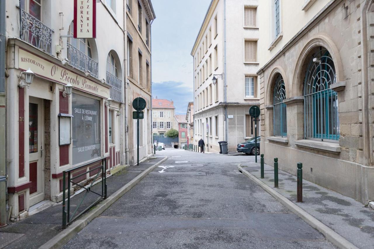 Appartement Lumineux 1 Chambre Hypercentre Place St Jean Valence  Esterno foto
